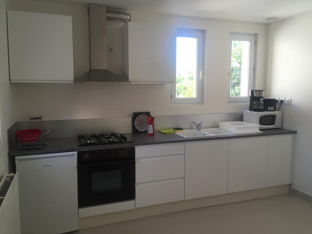 Gite Le Logis Dauphinois Roussillon  Екстер'єр фото